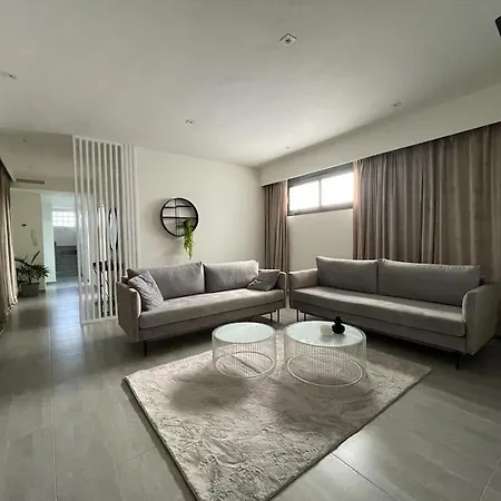 Luxury With Pool 1st Line The Sea * Торевьиа