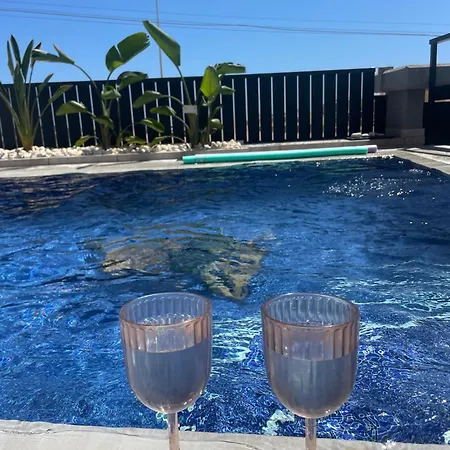 Luxury With Pool 1st Line The Sea *