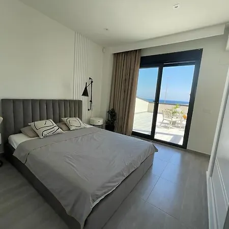 Villa Luxury With Pool 1st Line The Sea *