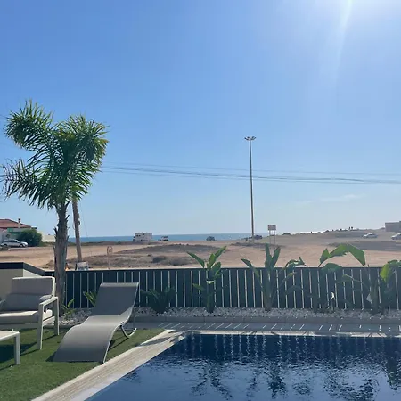 Villa Luxury With Pool 1st Line The Sea