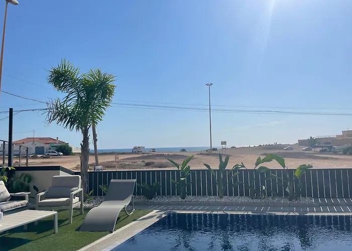 Villa Luxury With Pool 1st Line The Sea